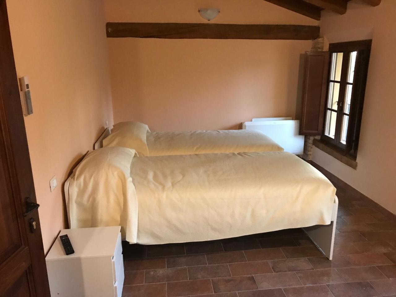 Agriturismo Podere Casino Mezzolara Номер фото